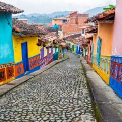 187244789 Colorful colonial houses on a cobblestone street in Guatape, Antioquia in Colombia©Shutterstock (8).jpg